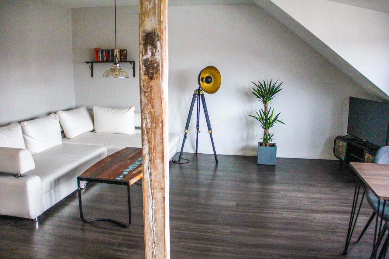 Exklusive 2 Zi. Dachgeschosswohnung In Top Lage! Бремен Экстерьер фото