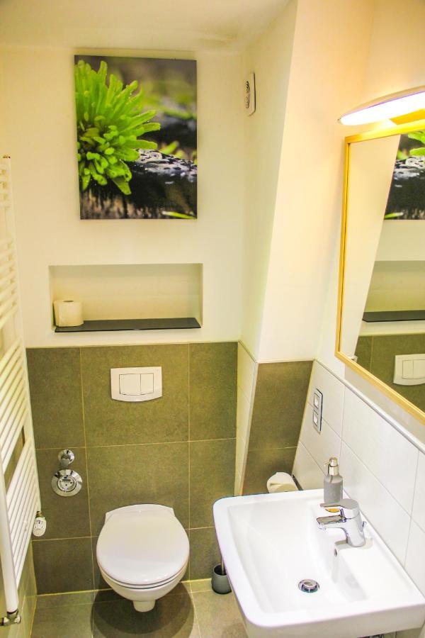 Exklusive 2 Zi. Dachgeschosswohnung In Top Lage! Бремен Экстерьер фото